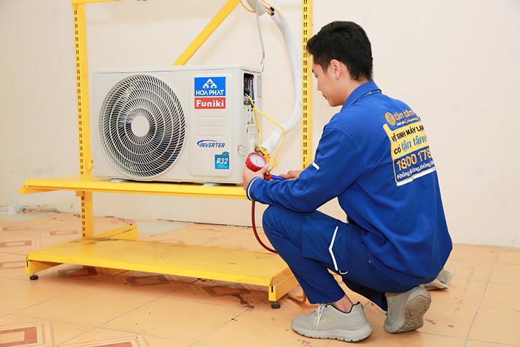 Dịch vụ vệ sinh máy lạnh